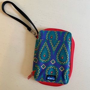 Kavu wristlet
